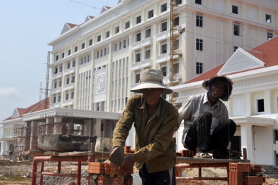 Tỉnh nghèo bỏ trăm tỷ xây nhà khách cho các quan